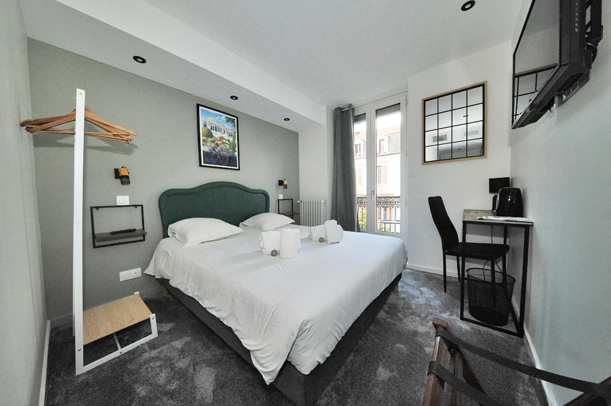 Hotel & Restaurant Le Patio วิชี ภายนอก รูปภาพ