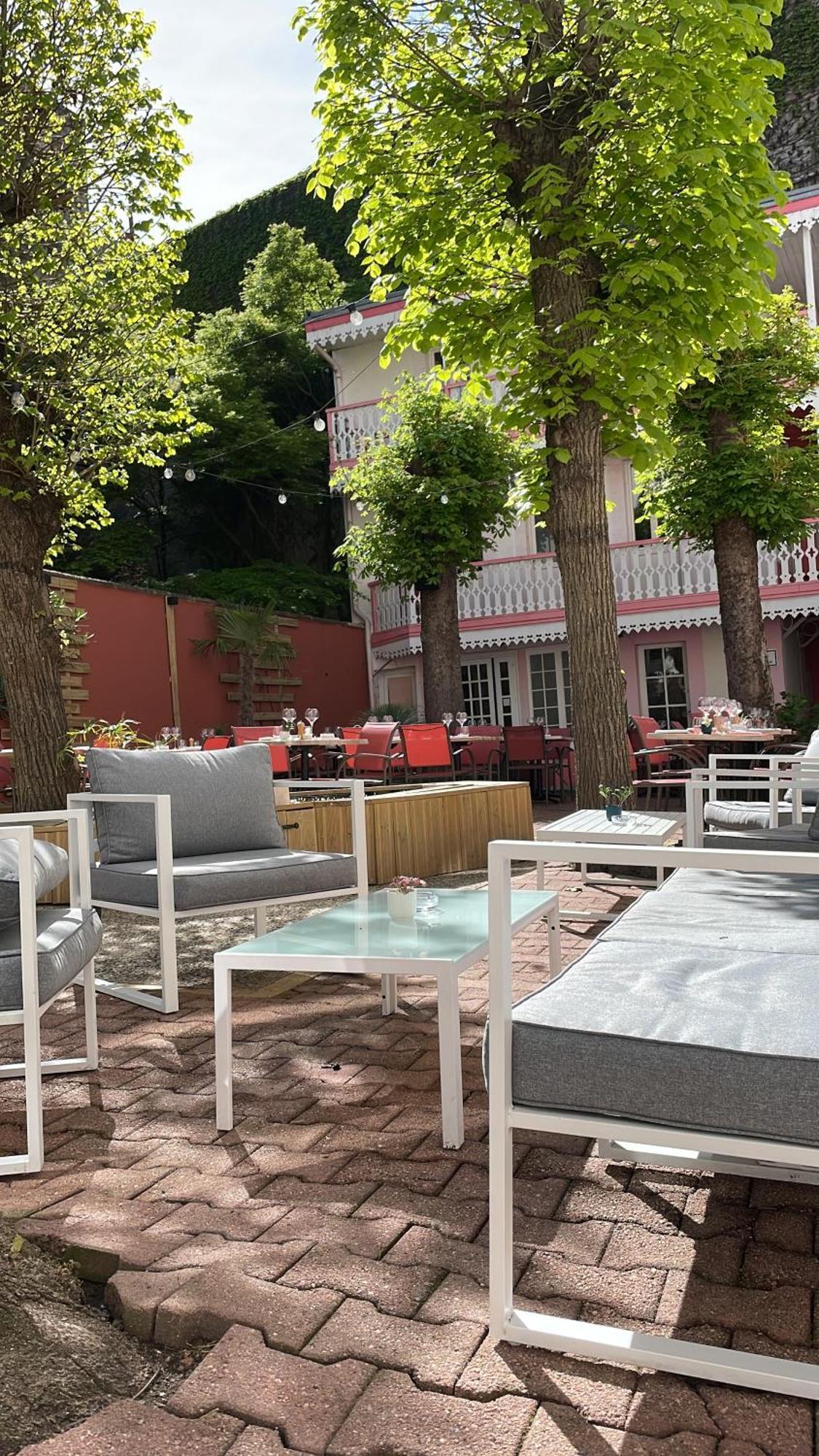 Hotel & Restaurant Le Patio วิชี ภายนอก รูปภาพ